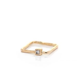 Square ring with princess champagne diamond